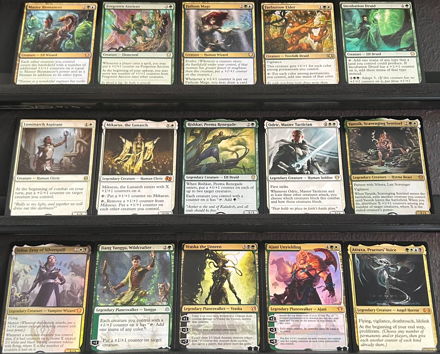 Atraxa, Praetors' Voice - 1/1 Counters