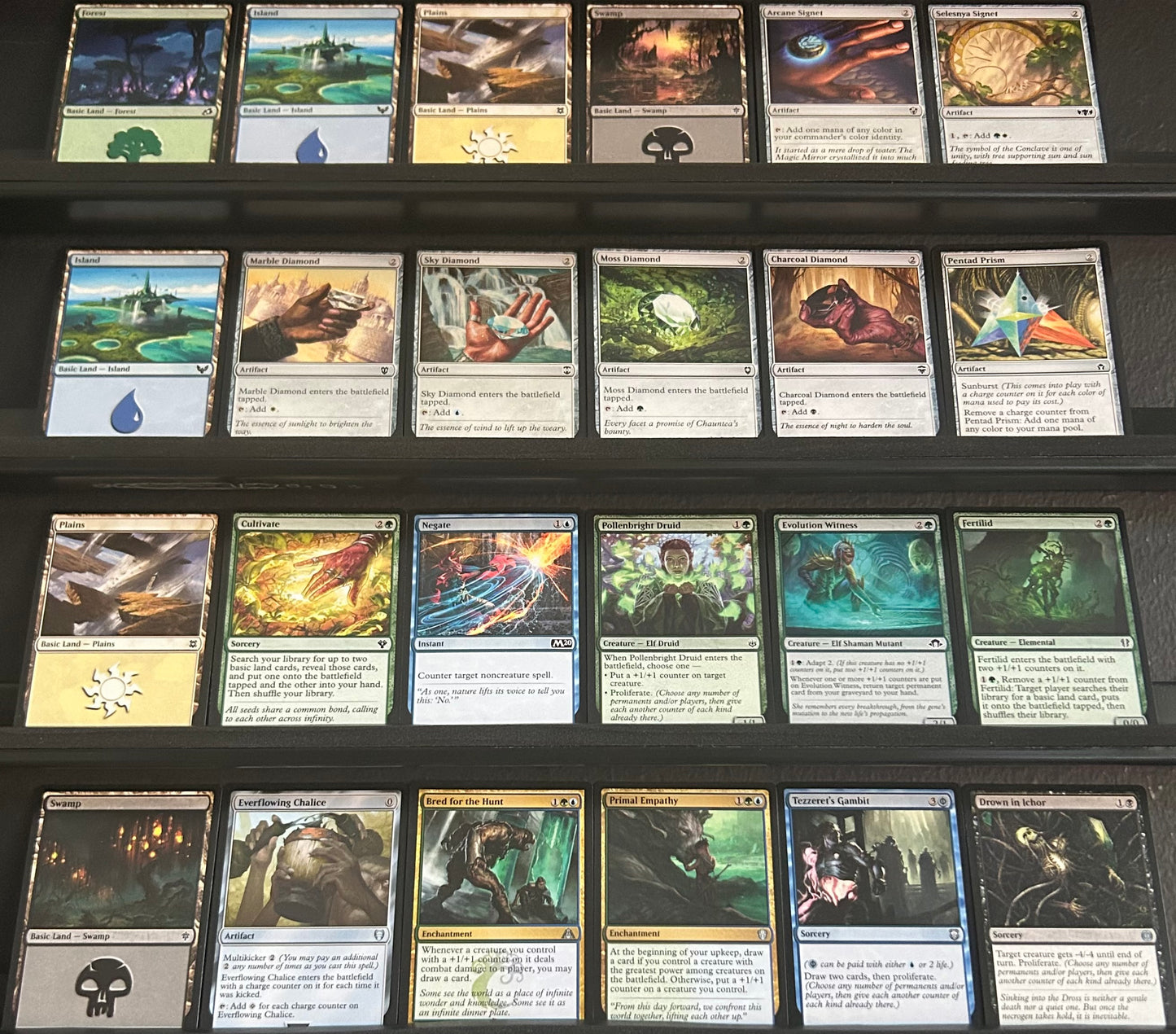 Atraxa, Praetors' Voice - 1/1 Counters