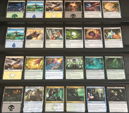 Atraxa, Praetors' Voice - 1/1 Counters